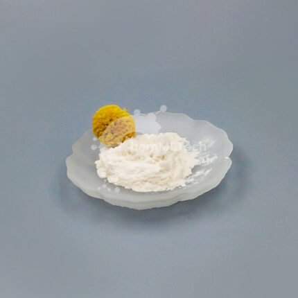White crystalline powder of Hexanophenone CAS 942-92-7 in a glass dish, applied in pharmaceutical and fine chemical synthesis
